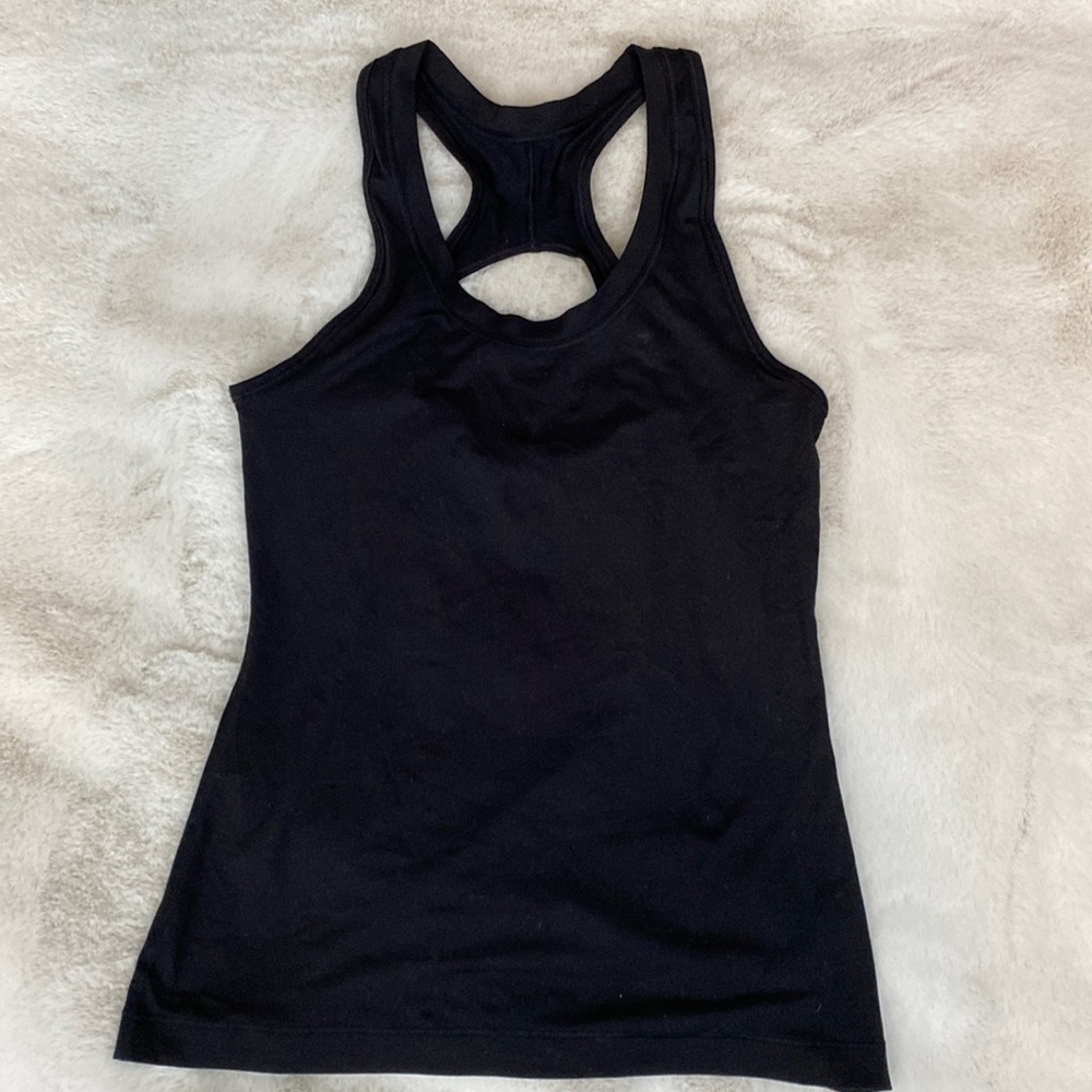 Athleta tank w/ cutout Size S